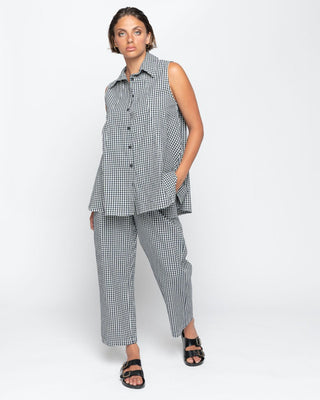 Crinkle Sleeveless Checker Button-Up Shirt - Baci Fashion