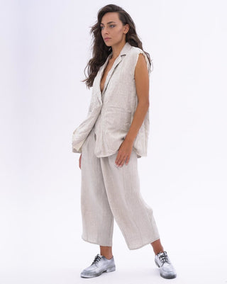 Crinkled Linen Sleeveless Blazer - Baci Fashion